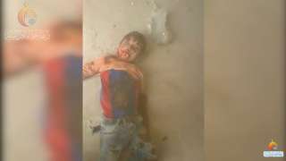 بالفيديو قصف روسي وحشي بمنطقة دار الفتح يؤدي لاستشهاد العديد من الأطفال