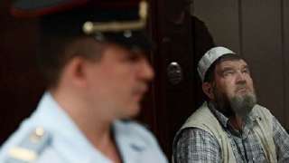 روسيا تضيق على أئمة المساجد وتلفق لهم التهم
