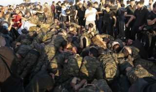 تركيا: 8651 عسكريا شاركوا بالانقلاب الفاشل