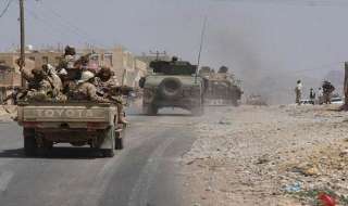 ميليشيا الحوثي تنقل دبابات ومعدات عسكرية من ذمار إلى صنعاء