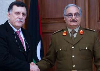 أنباء عن تشكيل مجلس أعلى للجيش الليبي بقيادة حفتر والسراج