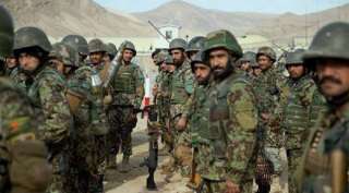 طالبان تعلن استسلام 80 جنديًا أفغانيًا بأسلحتهم في ”بادغيس”