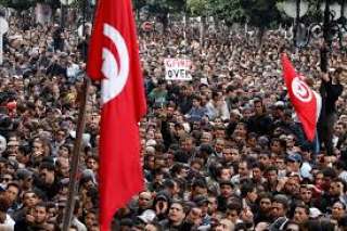 تونس تُحيي ذكرى الثورة .. وإقرار رسمي بفشل أهدافها