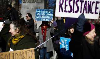 أمريكا : تواصل الاحتجاجات بأميركا على سياسات ترمب