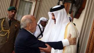 بينما تدعم قطر تونس بمليارات الدولارات.. الإمارات لا تزال تراهن على تمويل الانقلابات
