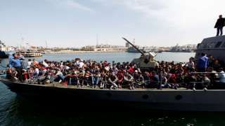 نشطاء يمينيون أوروبيون يبحرون في اتجاه ليبيا لوقف تدفق المهاجرين