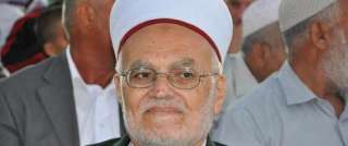إصابة الشيخ عكرمة صبري بـ”الرصاص” في مواجهات بمحيط المسجد الأقصى