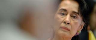 فقدت أهليَّتها.. دعوات لسحب جائزة نوبل للسلام من رئيسة وزراء ميانمار الداعمة لمجازر الروهينغا