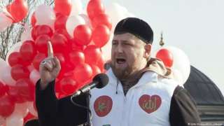 بجيش مليونيٍّ ”مستعد للموت”.. الزعيم الشيشاني رمضان قديروف يسرق الأضواء من بوتين والبغدادي