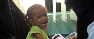 اليمن | طائرات الأمم المتحدة عالقة في الهواء ولا تستطيع إدخال المساعدات.. تحالف السعودية يغلق المنافذ اليمنية ويهدد حياة 7 ملايين
