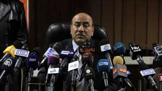 مصر.. الجيش يعتزم إحالة جنينة وعنان إلى جهات التحقيق