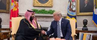 ترامب لمحمد بن سلمان: السعودية ثرية جداً وستعطينا جزءاً من هذه الثروة!