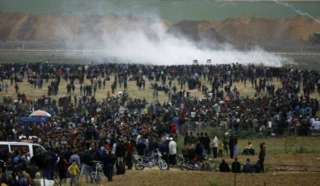 فلسطين | نيران الجيش الإسرائيلي تصيب 49 فلسطينيا شرق قطاع غزة