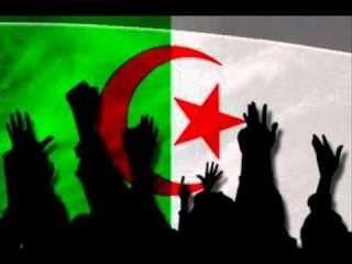 الجزائر : باحث يطالب بإلغاء سورة الإخلاص من المناهج الدراسية لصعوبة فهمها