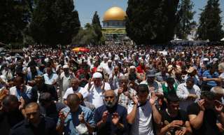 فلسطين | 90 الف فلسطيني أدّوا صلاة العيد في المسجد الاقصى