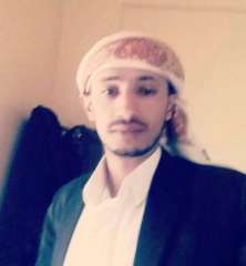 اليمن | الحوثيون يقتلون طالب في احد شوارع صنعاء ويحتجزون جثته لرفضه القتال معهم
