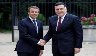 ليبيا | السراج وماكرون يؤكدان الالتزام بمخرجات لقاء باريس