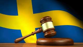 السويد.. حكم غير مسبوق بتعويض مسلمة رفضت المصافحة خلال مقابلة توظيف