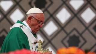 فضيحة الكنيسة الكاثوليكية | البابا فرانسيس يعتذر عن ”جرائم” الكنيسة في أيرلندا