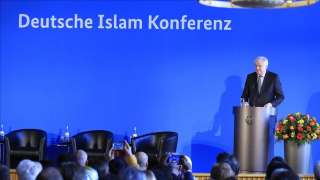 ”الإسلام الألماني”.. مساعي برلين لقطع صلات المسلمين بالعقيدة