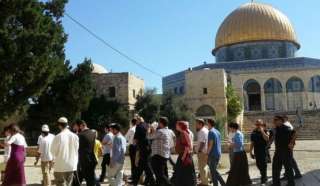 القدس.. 140 ”إسرائيليًا” يقتحمون باحات المسجد الأقصى