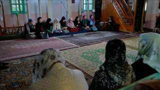 سراييفو في رمضان.. نساء يتلون القرآن على طريقة ”المقابلة”