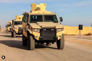 ليبيا ... مصر تدعم حفتر بمدرعات أمريكية للهحوم على طرابلس
