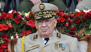 الجزائر ... وفاة أحمد قايد صالح رئيس الأركان