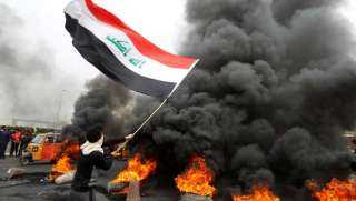 العراق ...المحتجون يصعّدون بعد انتهاء مهلتهم