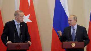التصعيد في إدلب.. انتهاء أول لقاء روسي تركي مباشر وأنقرة تدفع بتعزيزات كبيرة إلى سوريا