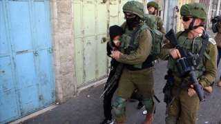 الاحتلال يشن حملة اعتقالات بالضفة طالت 14 فلسطينيًا