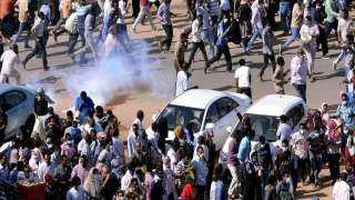 الخرطوم.. إطلاق قنابل الغاز لتفريق مظاهرات تطالب بالحكم المدني