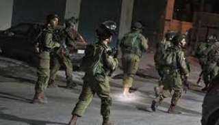 الاحتلال يشن حملة اعتقالات تطال 15 فلسطينيًا بينهم أسرى محررون