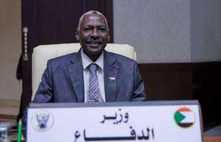 السودان ... مظاهرات مطالبة بالحكم المدني والبرهان يعين وزيرا للدفاع