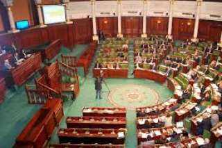 تونس ... سعيد يحل البرلمان وتنديد شامل من كل القوى السياسية