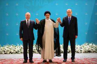 البيان الختامي لقمة طهران.. تركيا وإيران وروسيا تؤكد التزامها بسيادة سوريا واستقلالها ومواصلة الحرب على الإرهاب