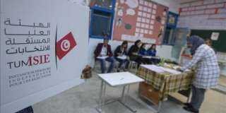 انتخابات تونسية اليوم.. لا مبالاة من الشعب ومقاطعة من السياسيين وبرلمان بلا صلاحيات