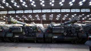 بولندا تسلم أوكرانيا أول دفعة من دبابات ”ليوبارد 2”