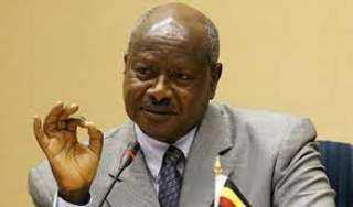 رئيس أوغندا يصادق على قانون مناهض لمثليي الجنس مثير للجدل