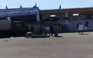 أكثر من 110 قتلى بهجوم على كلية عسكرية بحمص والنظام يقصف ريفي إدلب وحلب