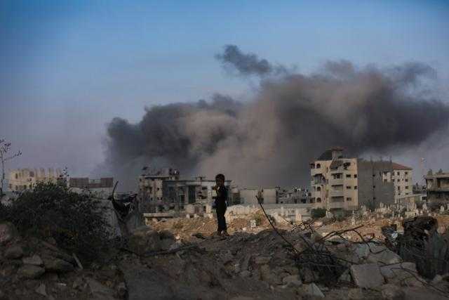 شهيدان وإصابات بقصف للاحتلال استهدف منزلا بحي التفاح في غزة